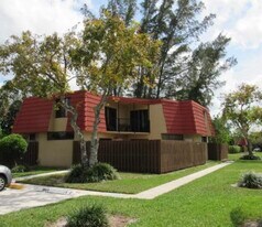 22976 Oxford Pl in Boca Raton, FL - Building Photo