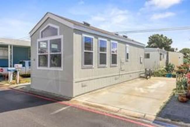 2630 Portola Dr in Santa Cruz, CA - Building Photo - Building Photo