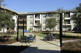 Axis Marketplace in Kyle, TX - Building Photo - Building Photo