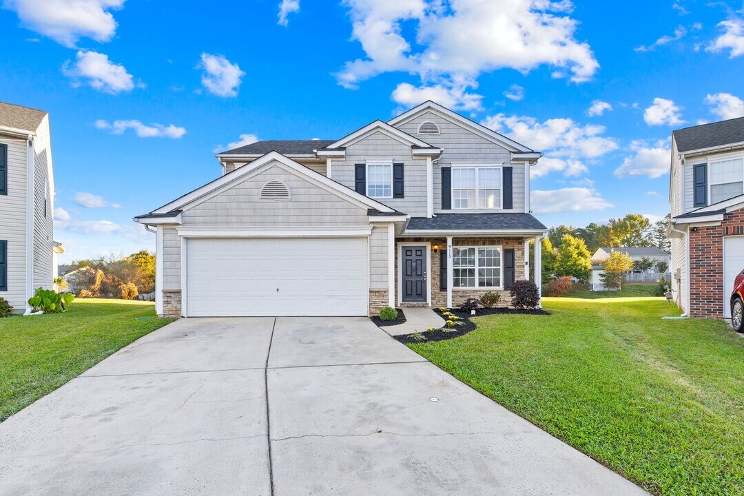 9115 Old Ash Ct in Charlotte, NC - Building Photo