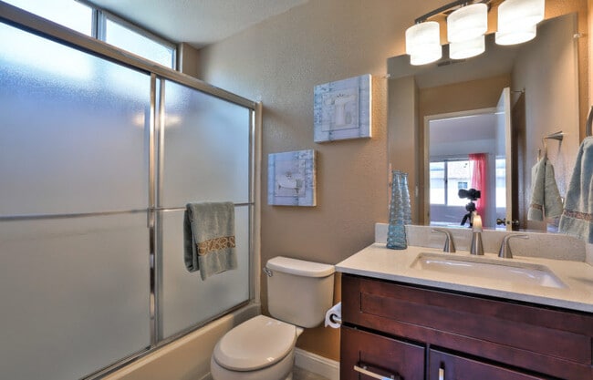 39690 Potrero Dr in Newark, CA - Building Photo - Building Photo