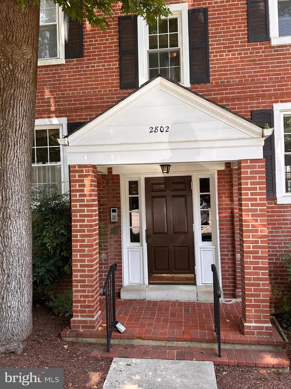 2802 S Columbus St in Arlington, VA - Building Photo - Building Photo