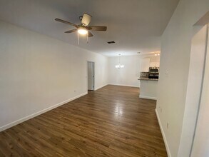 1002 Hemingway Cir in Haines City, FL - Building Photo - Building Photo