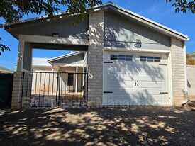 4819 Platinum Loop NE in Rio Rancho, NM - Building Photo