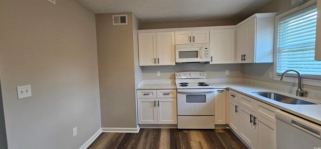 620 Kristen Cir in Conway, SC - Building Photo - Building Photo