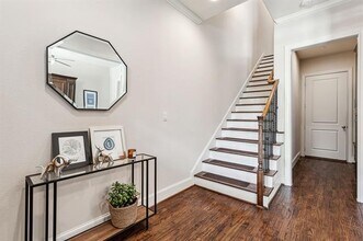 746 Will Rice Ave in Irving, TX - Foto de edificio - Building Photo