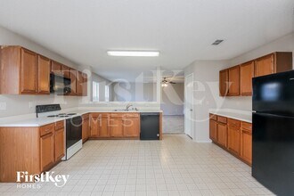 2908 Robin Ln in Mesquite, TX - Foto de edificio - Building Photo