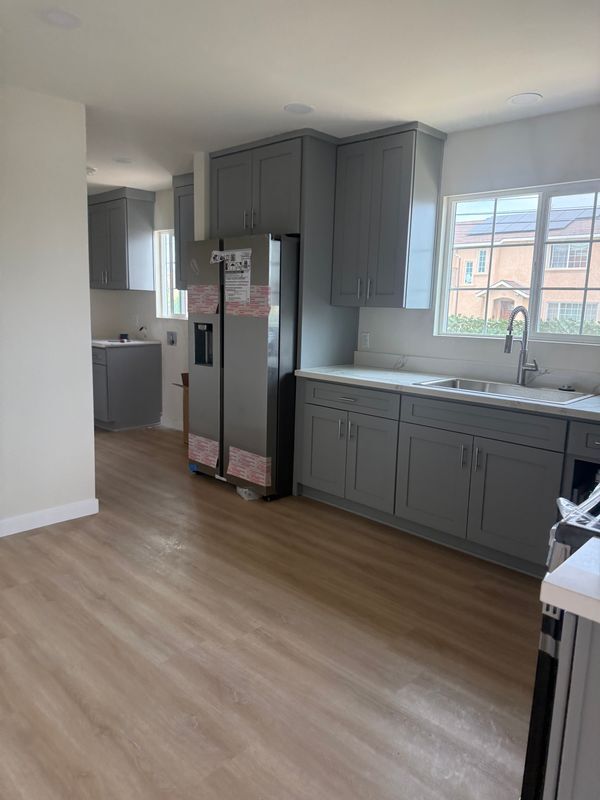 105 S Roosevelt Ave in Oxnard, CA - Building Photo - Building Photo