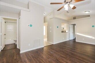 12148 Woodglen Cir in Clermont, FL - Building Photo - Building Photo
