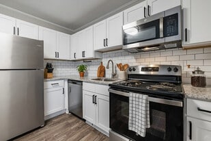 Villas Northpoint/Southpoint Apartments in Spring Lake, NC - Building Photo