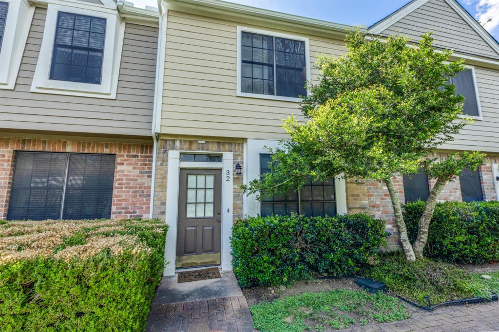 12325 Los Indios Trail in Austin, TX - Building Photo