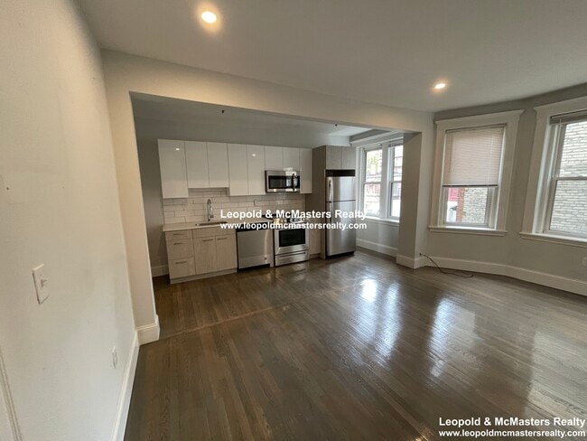 15 Park Dr in Boston, MA - Building Photo - Building Photo