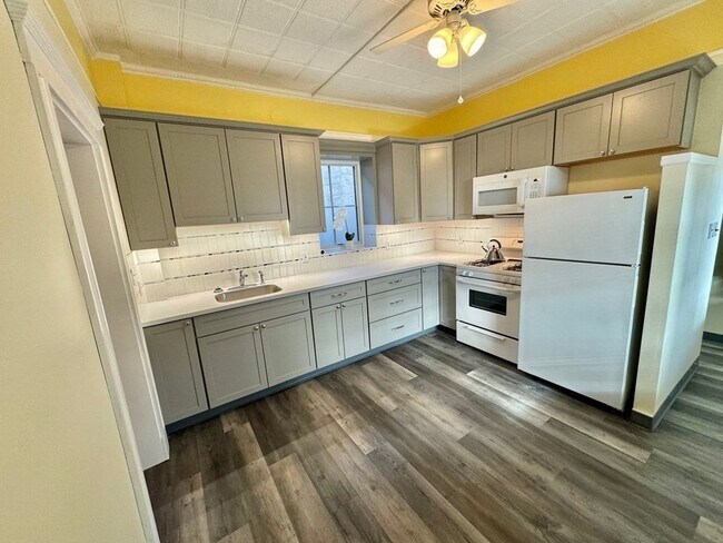 162 Sherman St, Unit 1