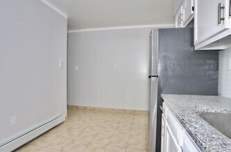 4901 Murphy Pl-Unit -2 in West New York, NJ - Building Photo - Building Photo