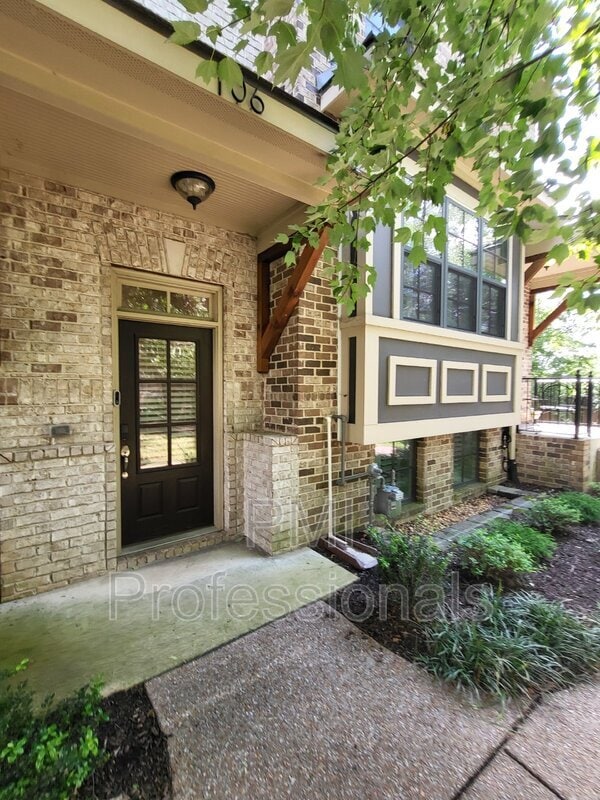 property at 3180 Parthenon Ave