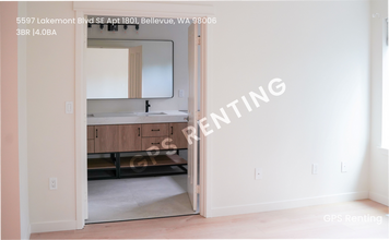 5597 Lakemont Blvd SE in Bellevue, WA - Building Photo - Building Photo