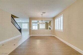 625 Baysville Ct in Las Vegas, NV - Foto de edificio - Building Photo
