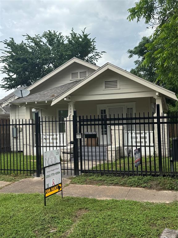 property at 3007 Webster St