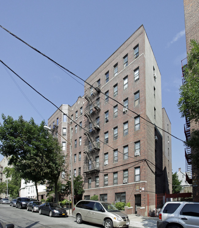 3015 Perry Ave in Bronx, NY - Building Photo - Building Photo