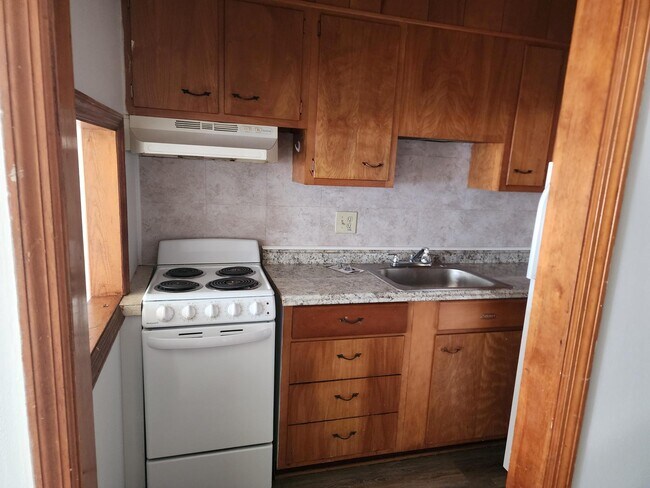 25 Alexander Dr in Hyde Park, NY - Building Photo - Building Photo