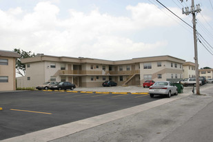 5741 SW 36th Ct Apartamentos