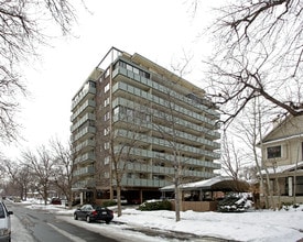 Park Regency in Denver, CO - Building Photo - Building Photo