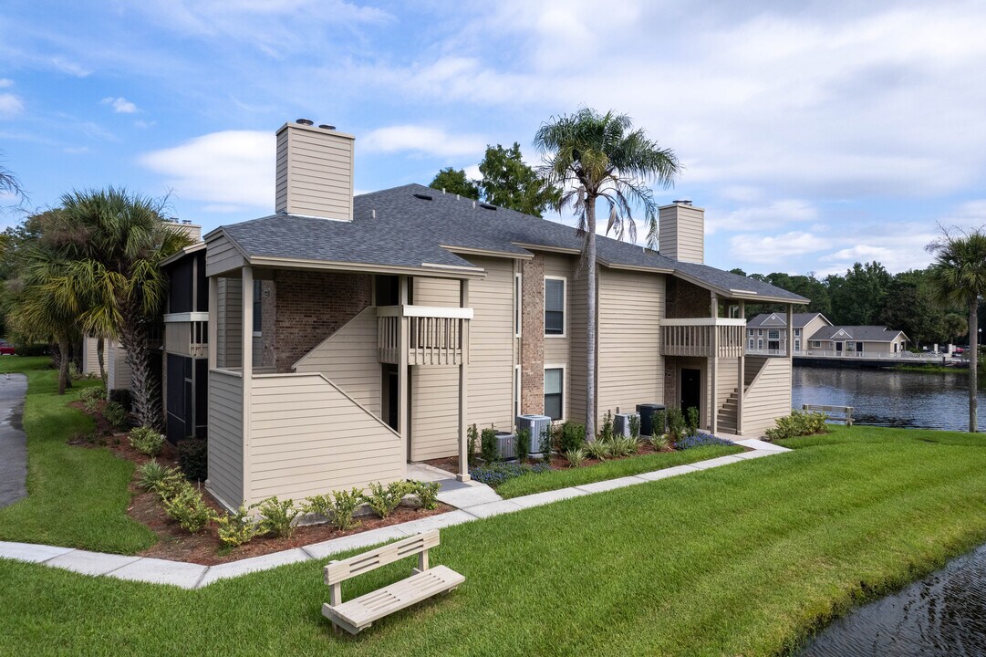 The Landings at Belle Rive in Jacksonville, FL - Foto de edificio