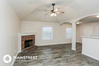 10426 Redmond Cir N in Cordova, TN - Foto de edificio - Building Photo