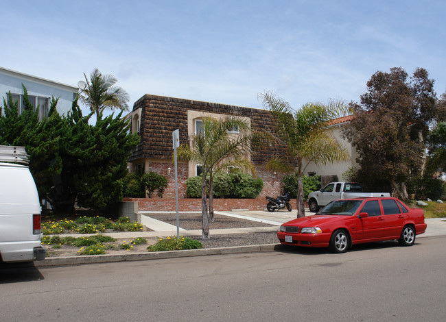 870 Missouri St in San Diego, CA - Building Photo - Building Photo