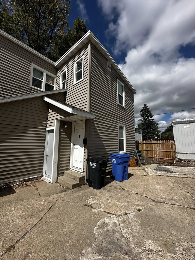 5 6th Ave N, Unit 5
