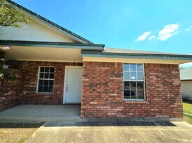 3504 Littleleaf Dr in Killeen, TX - Building Photo