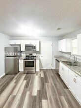 727 W Creek Cir in Monroe, GA - Building Photo - Building Photo