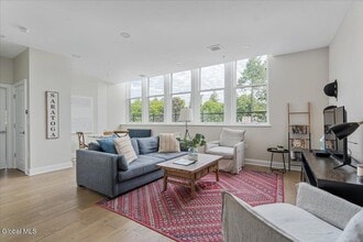 77 Van Dam St, Unit 305 in Saratoga Springs, NY - Building Photo - Building Photo