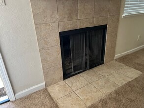 4803 Lewis Carroll Way in Sacramento, CA - Building Photo - Building Photo