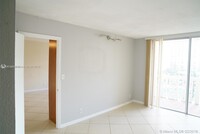 1825 S Ocean Dr, Unit 710 in Hallandale Beach, FL - Building Photo - Building Photo