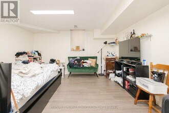 362 Kingsbridge Garden Cir in Mississauga, ON - Building Photo - Building Photo