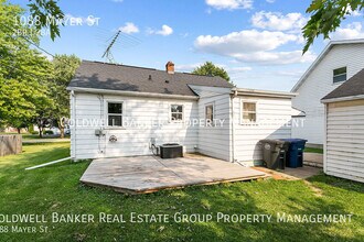 1088 Mayer St in Menasha, WI - Building Photo - Building Photo