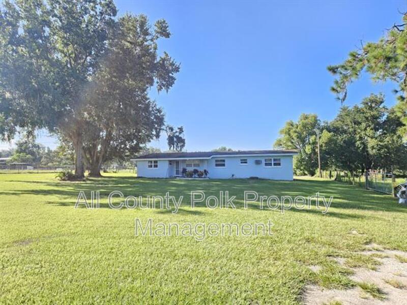 3536 Knights Station Rd in Lakeland, FL - Building Photo