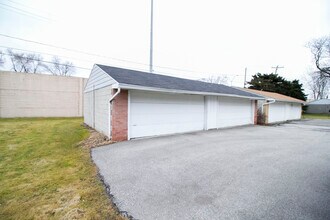 3036 Carskaddon Ave, Unit #2 in Toledo, OH - Building Photo - Building Photo