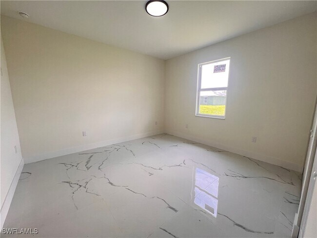 736 Alabama Rd S in Lehigh Acres, FL - Building Photo - Building Photo