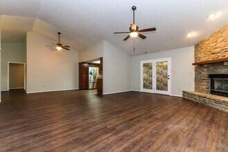 9119 Lansburgh Ct in Indianapolis, IN - Building Photo - Building Photo