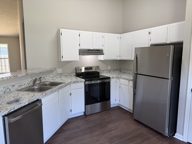 2400 Glenmore Ct SW in Marietta, GA - Building Photo - Building Photo