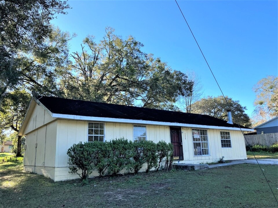 36626 Jackson Ave in Dade City, FL - Building Photo