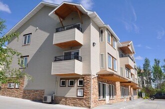 640 Lake Elmo Dr in Billings, MT - Building Photo - Building Photo