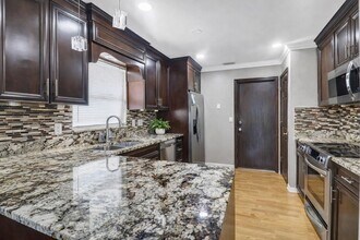 1521 Snapdragon Dr in Wellington, FL - Building Photo - Building Photo