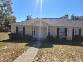 1015 Sable Dr in Pensacola, FL - Building Photo