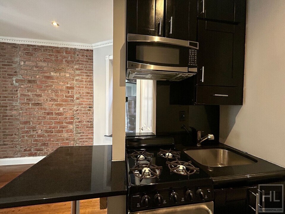 East 8th Street in New York, NY - Building Photo