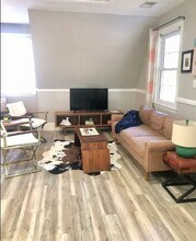 45 E 60th St in Savannah, GA - Building Photo - Building Photo