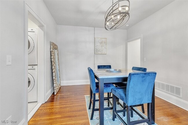 property at 2257 Grandview Ave