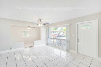 2440 SW 5th Pl in Fort Lauderdale, FL - Foto de edificio - Building Photo